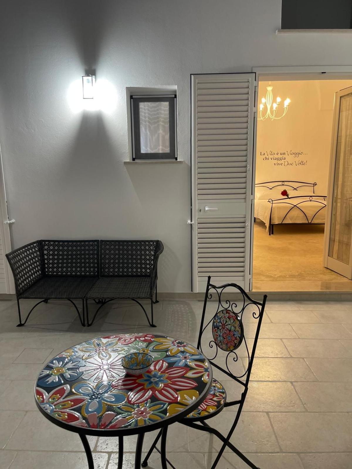 Cortile Carducci Hotel Ракале Екстериор снимка